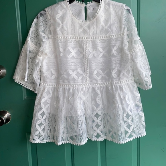 Chickwish size medium white lace top like new - Picture 3 of 9